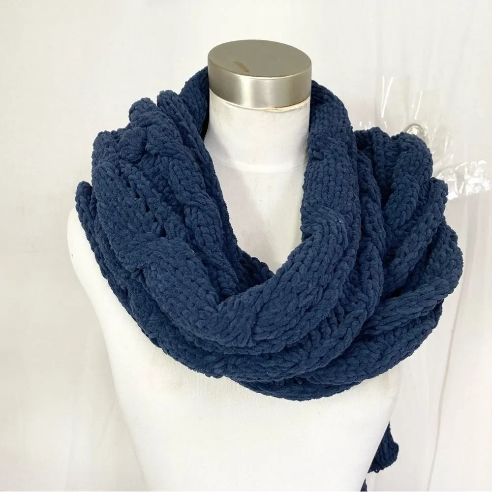 Abercrombie & Fitch navy blue knit Pom Pom balls scarf